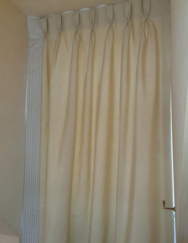 rideaux fait main, contre-doubl� finett�, avec biais deco, t�te � plis pinc� double